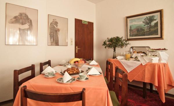 Hotel Corona Frankfurt am Main Quarto foto